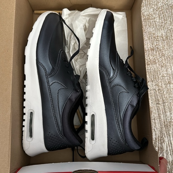 Nike WMNS Air Max 1 ULTRA MOIRE - Picture 3 of 8